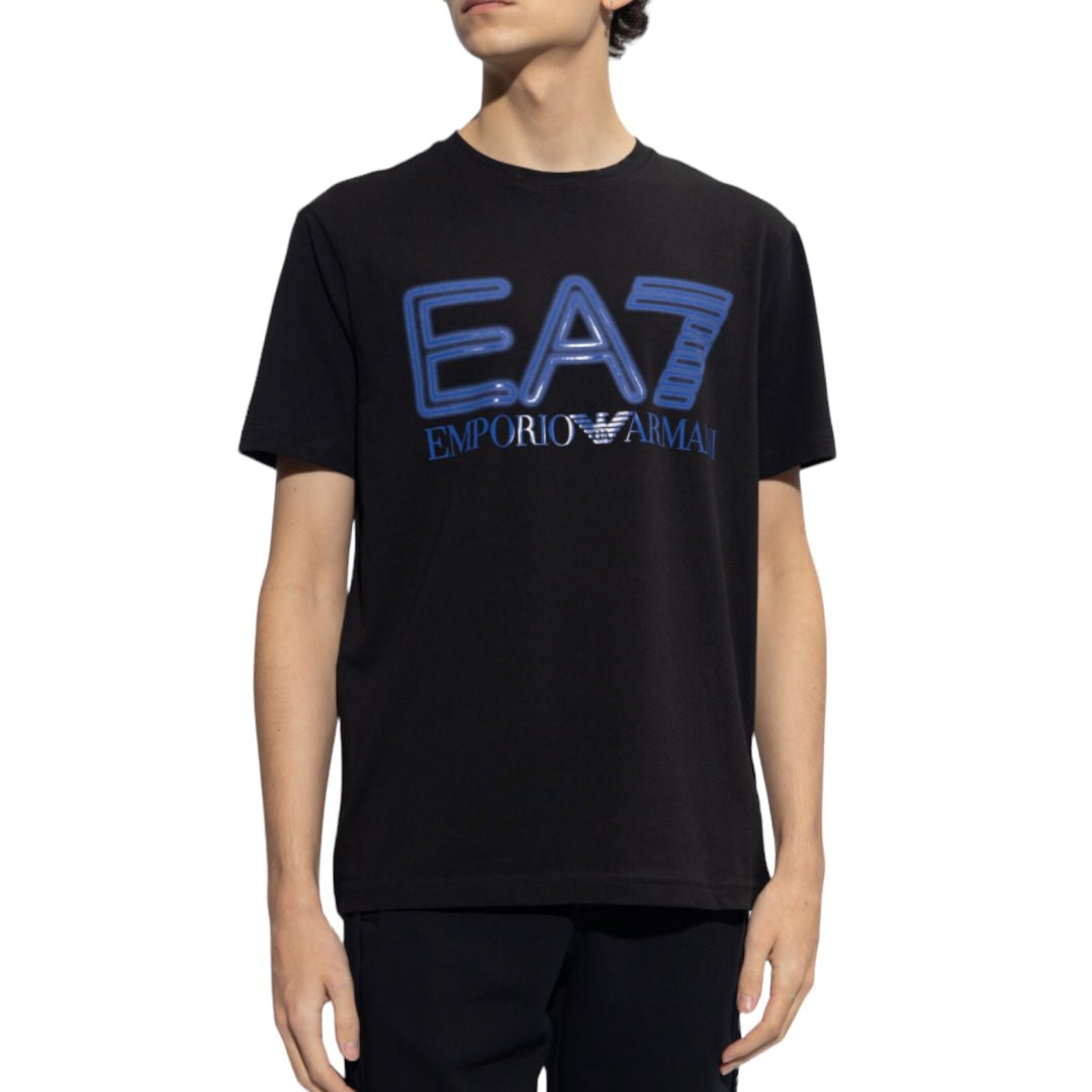 EA7-EMPORIO ARMANI-big-blue-logo-t-shirt